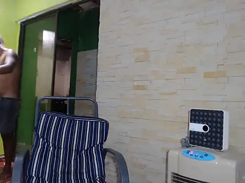 Snapshot of Bedroom_Gangster007 chatting on February 12, 2026, 10:27 pm Bedroom Gangster007 online show from February 12, 2026, 10:27 pm