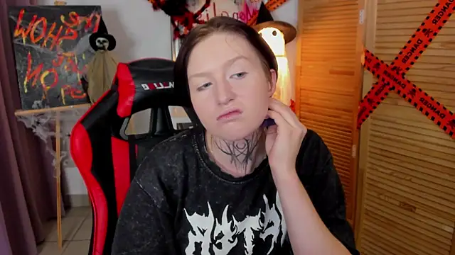 ayakskalermonss online show from October 18, 2025, 2:18 pm