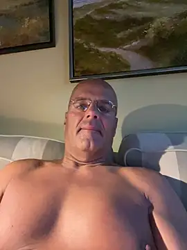 Snapshot of Renebisex chatting on July 9, 2026, 3:43 am Renebisex online show from July 9, 2026, 3:43 am