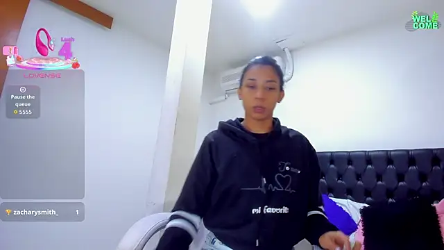 ivi lopez online show from October 28, 2025, 12:09 pm