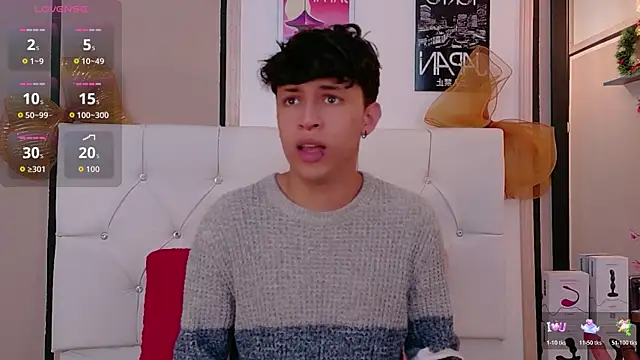 Snapshot of Axel__Evans chatting on January 7, 2026, 12:18 pm Axel Evans online show from January 7, 2026, 12:18 pm