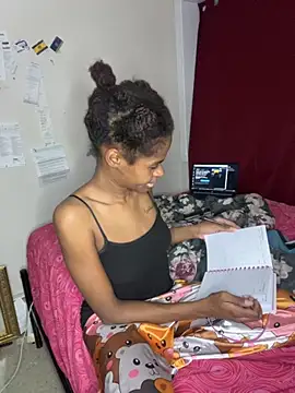 Snapshot of Soniala chatting on November 23, 2025, 3:39 am Soniala online show from November 23, 2025, 3:39 am