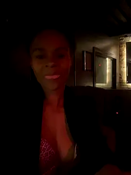 Snapshot of Soniala chatting on December 14, 2025, 2:17 am Soniala online show from December 14, 2025, 2:17 am