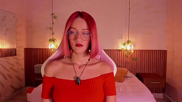 daphne courtis online show from March 6, 2026, 3:14 am