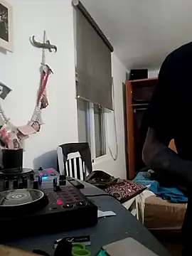 Snapshot of Zk1980 chatting on October 27, 2025, 2:26 am Zk1980 online show from October 27, 2025, 2:26 am