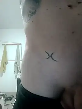 Snapshot of Zk1980 chatting on December 3, 2025, 10:41 pm Zk1980 online show from December 3, 2025, 10:41 pm