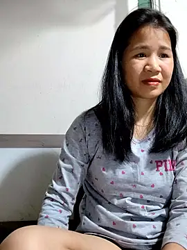 Maria2299 online show from December 1, 2025, 3:17 pm