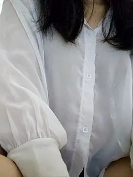 Maria2299 online show from April 13, 2026, 10:15 pm