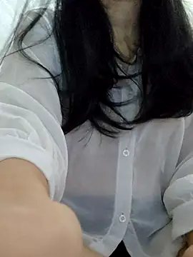 Snapshot of Maria2299 chatting on July 24, 2026, 5:33 pm Maria2299 online show from July 24, 2026, 5:33 pm