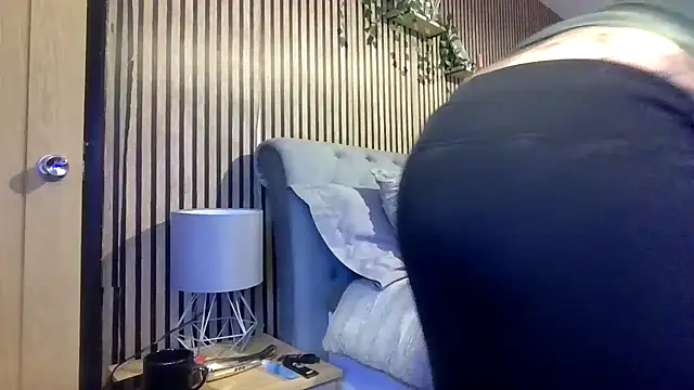 Snapshot of poppyinga1 chatting on February 5, 2026, 9:14 am poppyinga1 online show from February 5, 2026, 9:14 am