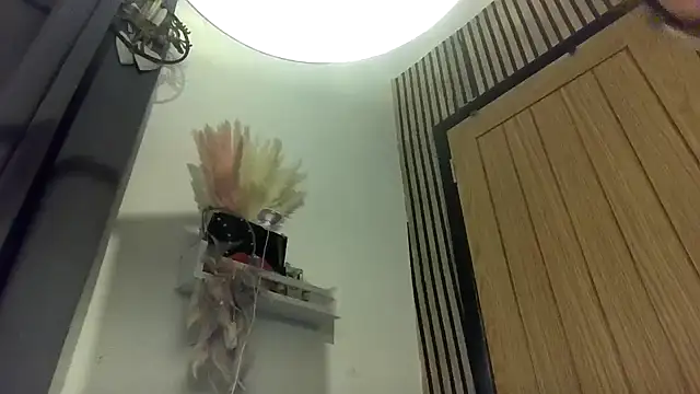 Snapshot of poppyinga1 chatting on February 19, 2026, 9:55 pm poppyinga1 online show from February 19, 2026, 9:55 pm