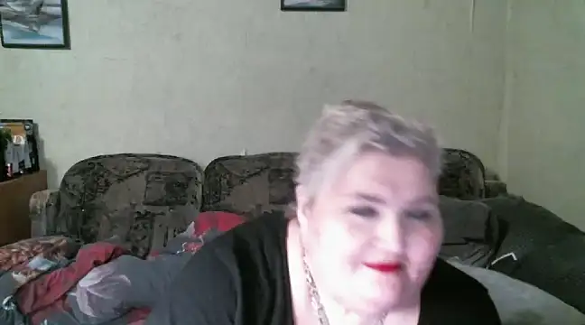 Snapshot of Lana555 chatting on March 5, 2025, 10:43 pm Lana555 online show from March 5, 2025, 10:43 pm