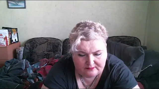 Snapshot of Lana555 chatting on March 9, 2025, 9:24 am Lana555 online show from March 9, 2025, 9:24 am