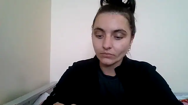 DInaraXRose online show from September 13, 2025, 8:58 am