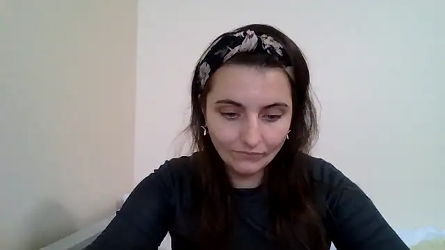 DInaraXRose online show from October 7, 2025, 11:07 am