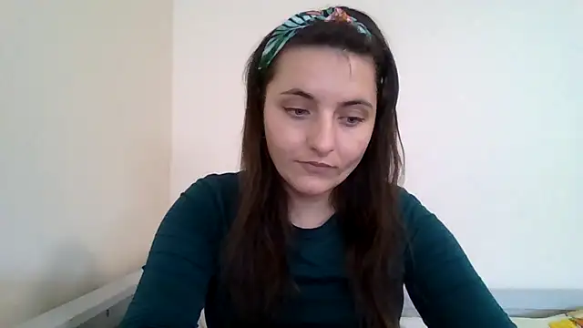 DInaraXRose online show from November 6, 2025, 11:11 am