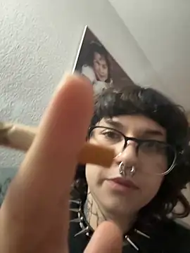 Snapshot of whitebunny88 chatting on November 3, 2025, 12:24 am whitebunny88 online show from November 3, 2025, 12:24 am