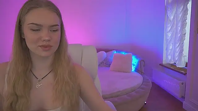 CelesteNoir online show from February 25, 2026, 8:02 am