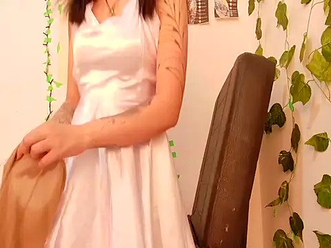 Snapshot of lucywhite13 chatting on September 11, 2025, 7:03 pm lucywhite13 online show from September 11, 2025, 7:03 pm