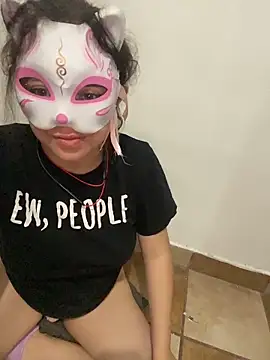 Snapshot of Lucy_YupiSweet chatting on February 20, 2026, 7:54 am Lucy YupiSweet online show from February 20, 2026, 7:54 am