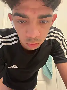 Snapshot of Ryan_12xX chatting on March 10, 2026, 10:59 pm Ryan 12xX online show from March 10, 2026, 10:59 pm