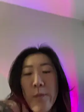 Snapshot of AikoYamada chatting on October 20, 2025, 5:41 am AikoYamada online show from October 20, 2025, 5:41 am