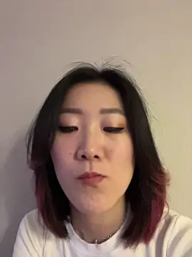 Snapshot of AikoYamada chatting on October 25, 2025, 7:16 am AikoYamada online show from October 25, 2025, 7:16 am