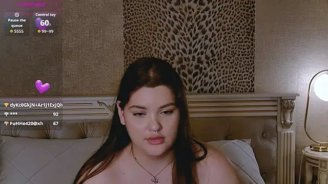 EmilyHyde online show from October 22, 2025, 3:07 am