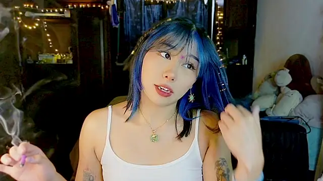 Snapshot of Shisuku_Sophi chatting on August 5, 2026, 10:55 pm Shisuku Sophi online show from August 5, 2026, 10:55 pm