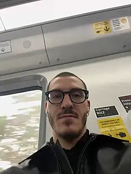 xAaronx9095 online show from September 13, 2025, 1:49 am