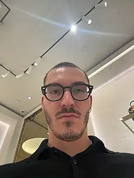 xAaronx9095 online show from October 12, 2025, 5:06 am