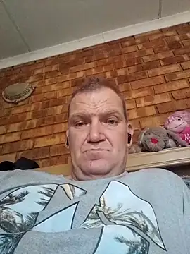 Snapshot of wallacelegend chatting on November 4, 2025, 1:43 pm wallacelegend online show from November 4, 2025, 1:43 pm