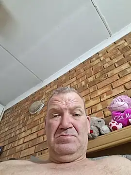 Snapshot of wallacelegend chatting on December 23, 2025, 6:22 am wallacelegend online show from December 23, 2025, 6:22 am