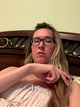 Snapshot of Jugira chatting on September 16, 2025, 6:20 pm Jugira online show from September 16, 2025, 6:20 pm