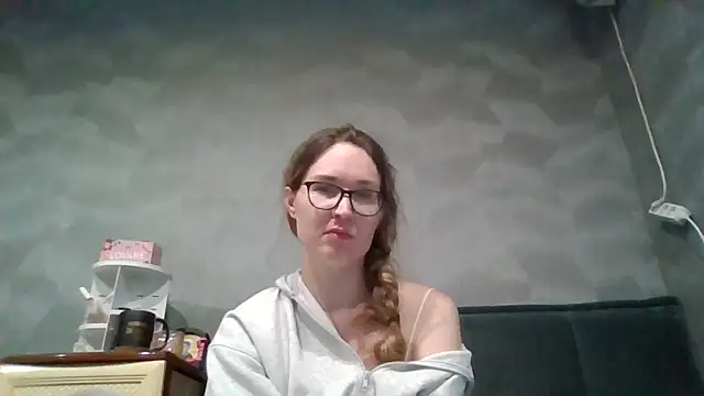 Snapshot of Jugira chatting on October 24, 2025, 10:06 pm Jugira online show from October 24, 2025, 10:06 pm