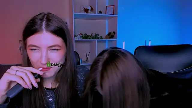 barbara crazy online show from October 7, 2025, 7:11 pm