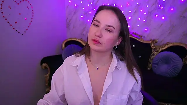 Snapshot of SofieBloom chatting on February 28, 2026, 11:17 pm SofieBloom online show from February 28, 2026, 11:17 pm