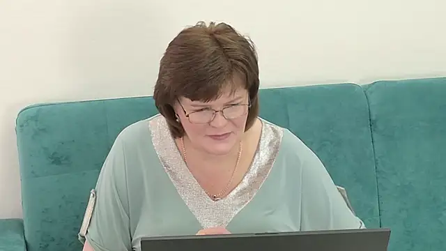 Sandra Sunrise online show from October 14, 2025, 9:32 am