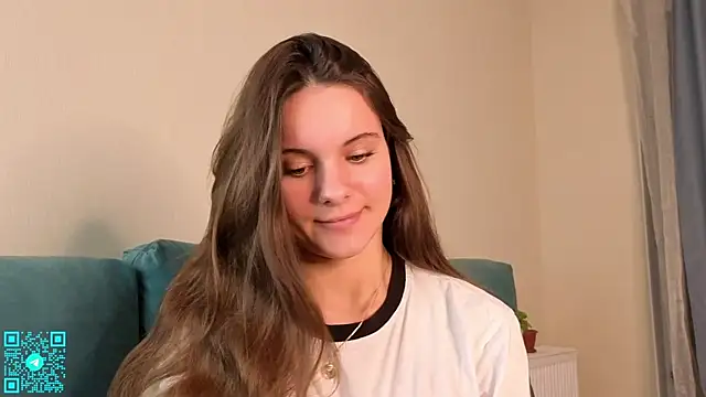 chloemilka online show from September 26, 2025, 5:39 pm