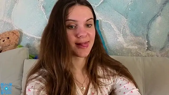 Snapshot of chloemilka chatting on June 6, 2026, 6:34 pm chloemilka online show from June 6, 2026, 6:34 pm