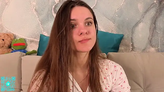 chloemilka online show from June 20, 2026, 5:49 pm