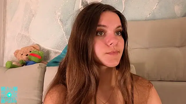 chloemilka online show from July 16, 2026, 5:08 pm