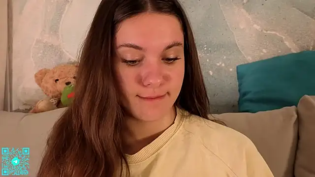 chloemilka online show from July 20, 2026, 5:37 pm