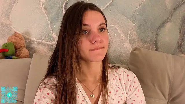 chloemilka online show from August 3, 2026, 5:06 pm
