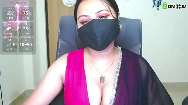 Snapshot of SassyWildCouple chatting on August 7, 2026, 4:09 pm SassyWildCouple online show from August 7, 2026, 4:09 pm