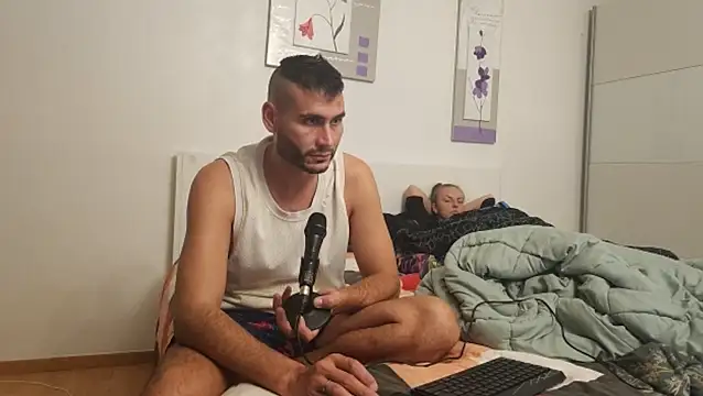 hornycouplefuck12 online show from September 18, 2025, 7:49 pm