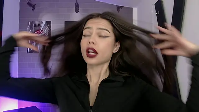 aleesha cameron02 online show from March 6, 2026, 7:21 pm