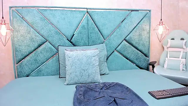 MELODY FIRE  online show from October 23, 2025, 2:16 pm