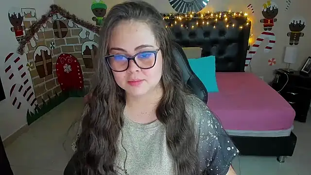 LolaVillalobos online show from December 5, 2025, 12:14 pm