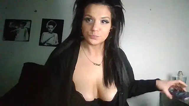 Snapshot of ovmilf chatting on May 14, 2026, 5:31 pm ovmilf online show from May 14, 2026, 5:31 pm